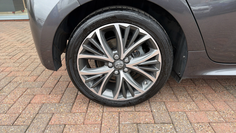 Toyota Yaris 1.5 Hybrid Excel 5dr CVT Hybrid Hatchback